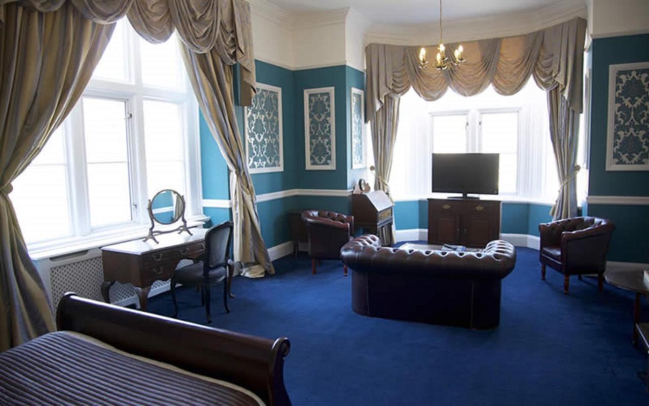 Lynford Hall Hotel Mundford Экстерьер фото