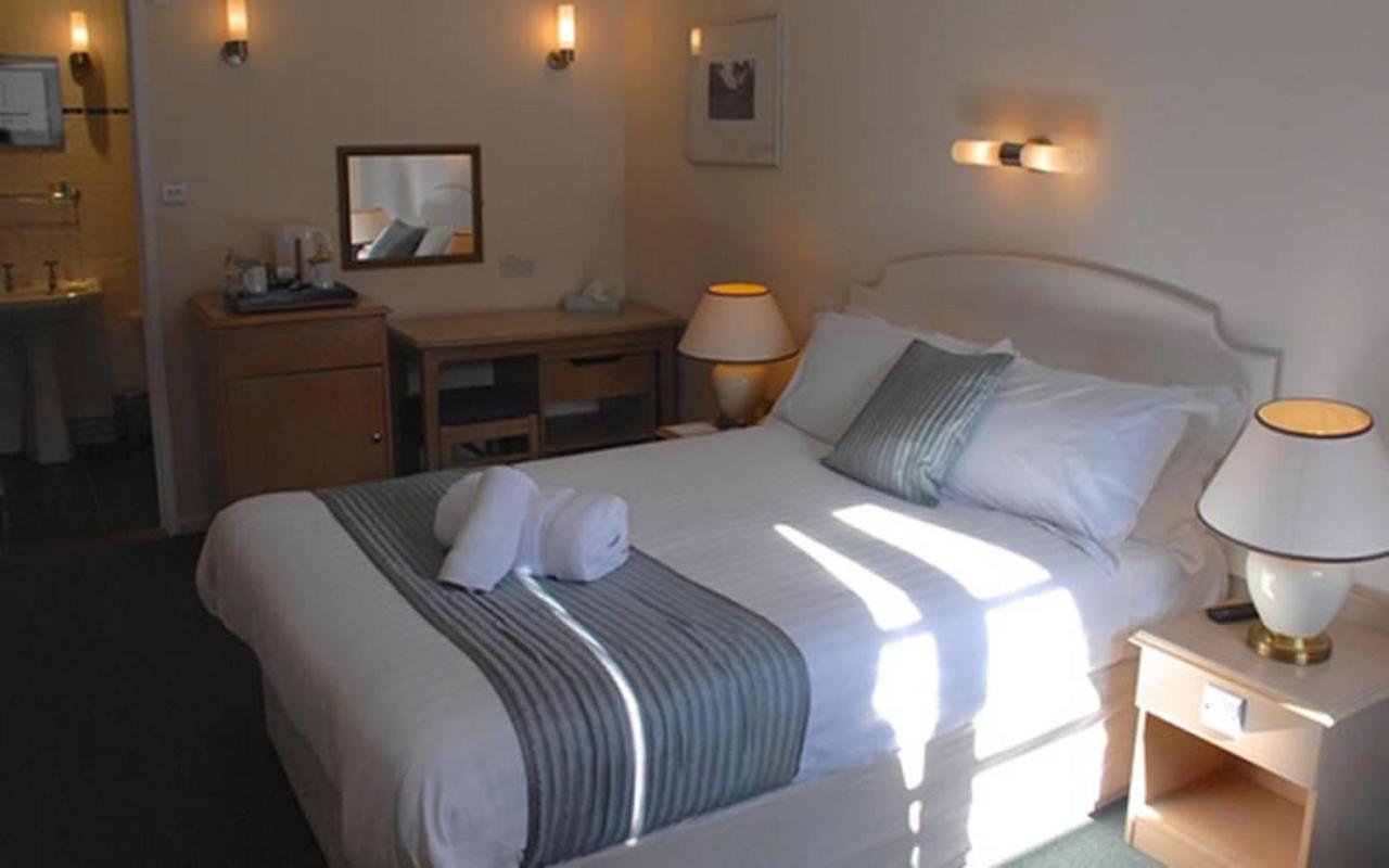 Lynford Hall Hotel Mundford Экстерьер фото
