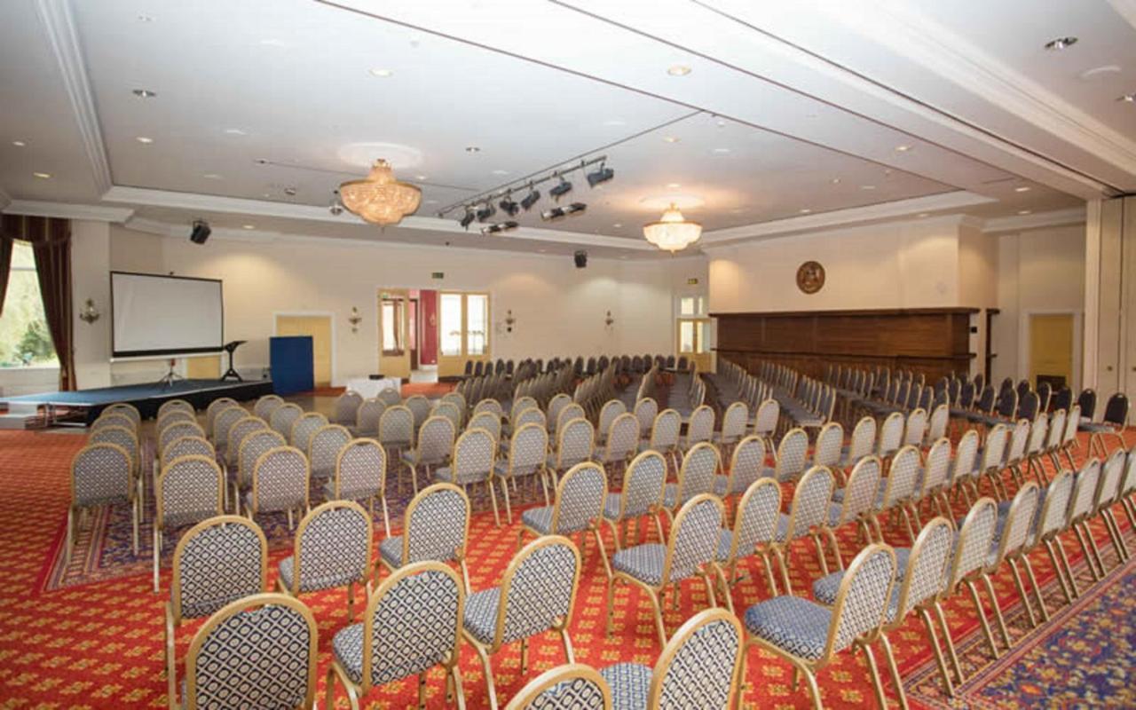 Lynford Hall Hotel Mundford Экстерьер фото