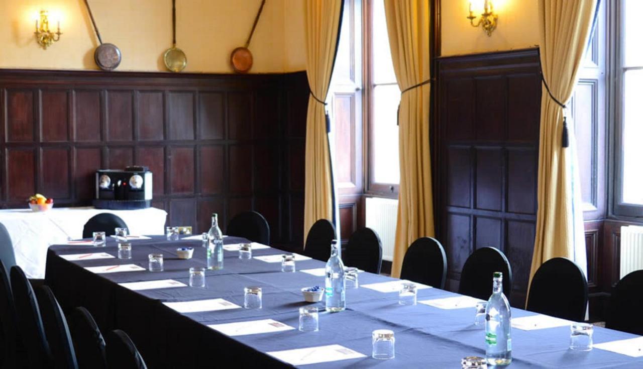 Lynford Hall Hotel Mundford Экстерьер фото