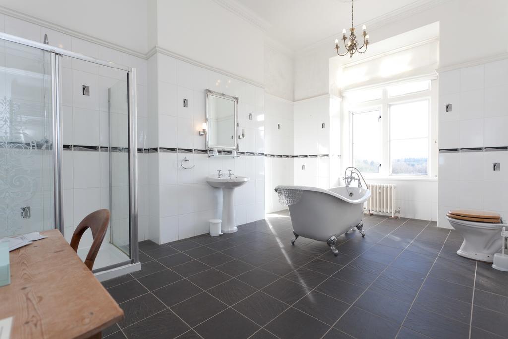 Lynford Hall Hotel Mundford Экстерьер фото